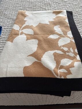 Ann Taylor Floral Shawl Cover